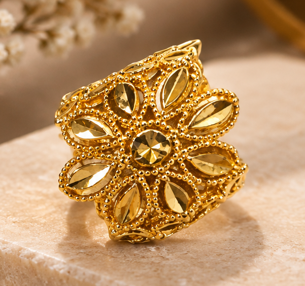 Gold Floral Kundan Cocktail Ring