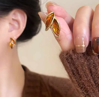 Brown Flower Leaf Stud Earrings